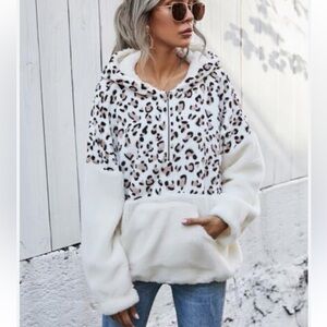 Leopard Print Zipper Teddy Hooded top size XL
